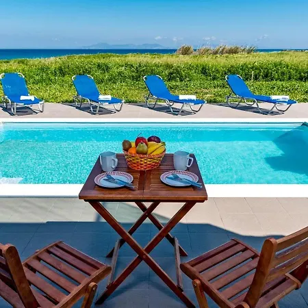 Vila Villa Fanes Seafront Villa II *